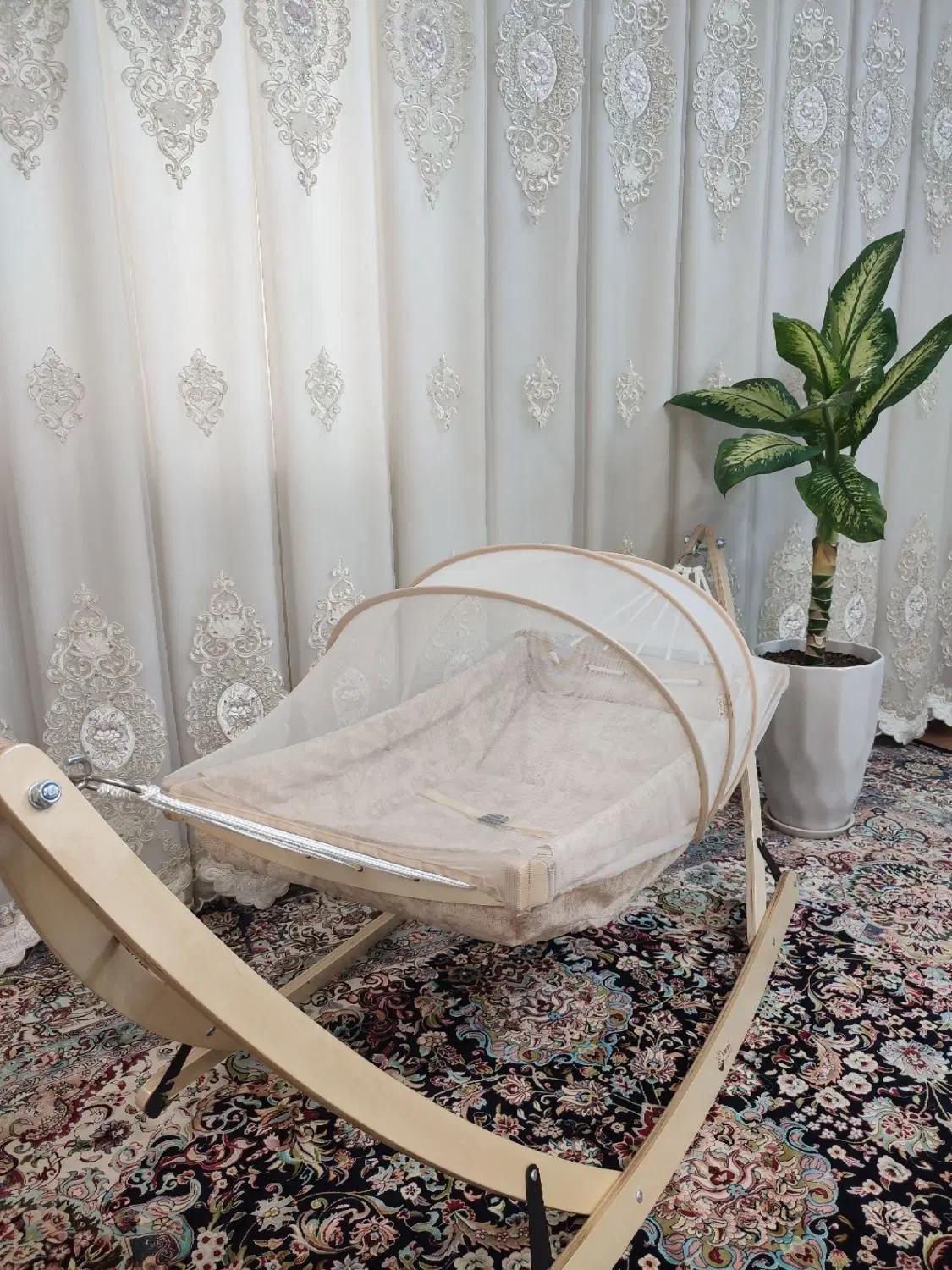 گهوار|کالسکه و لوازم جانبی|شهرکرد, |دیوار