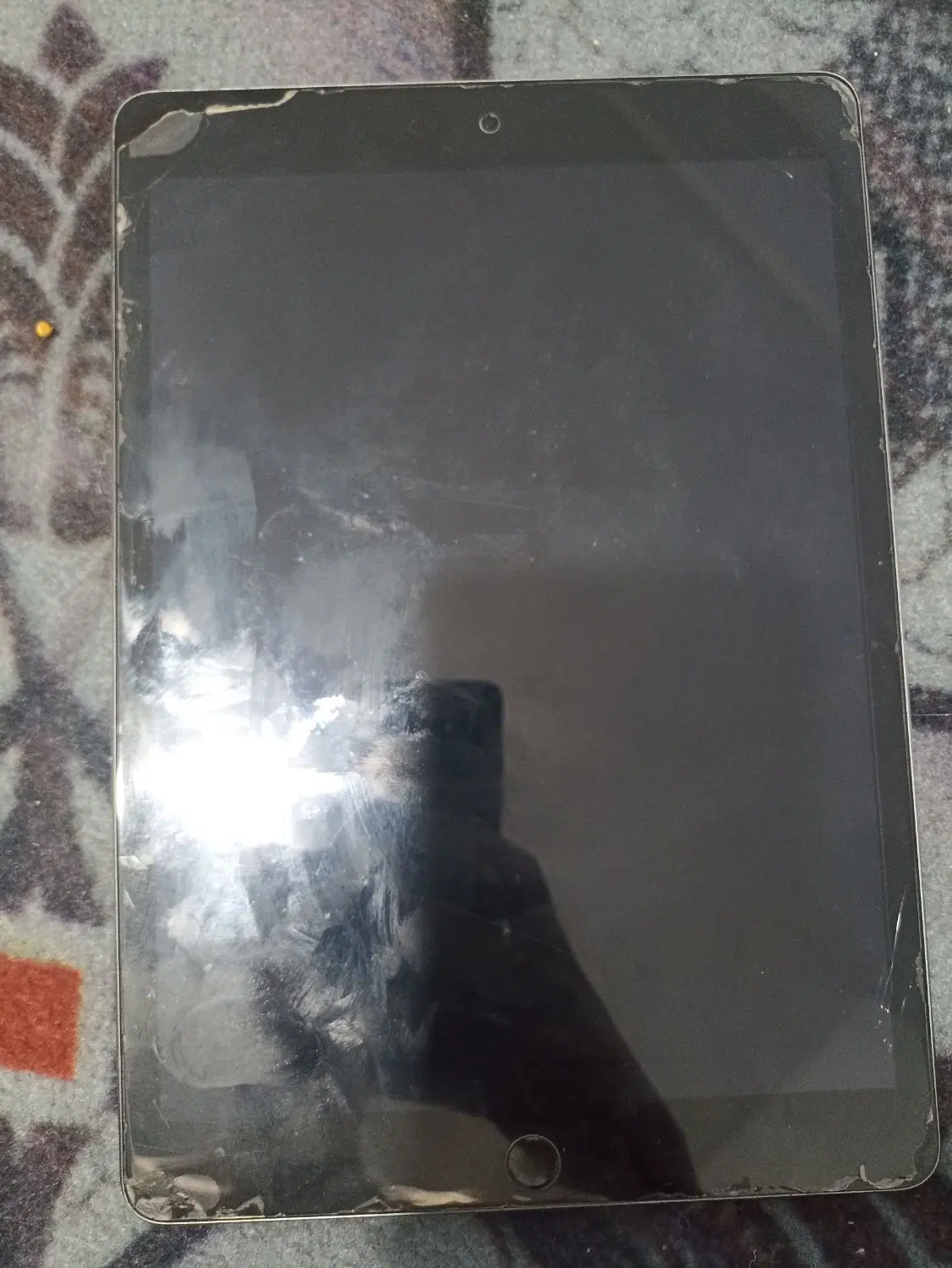 ipad|تبلت|قشم, |دیوار