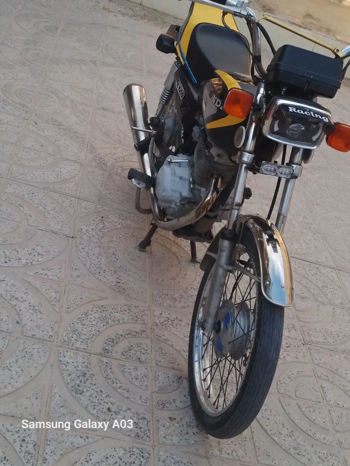 ۱۲۵|موتورسیکلت|کر, |دیوار