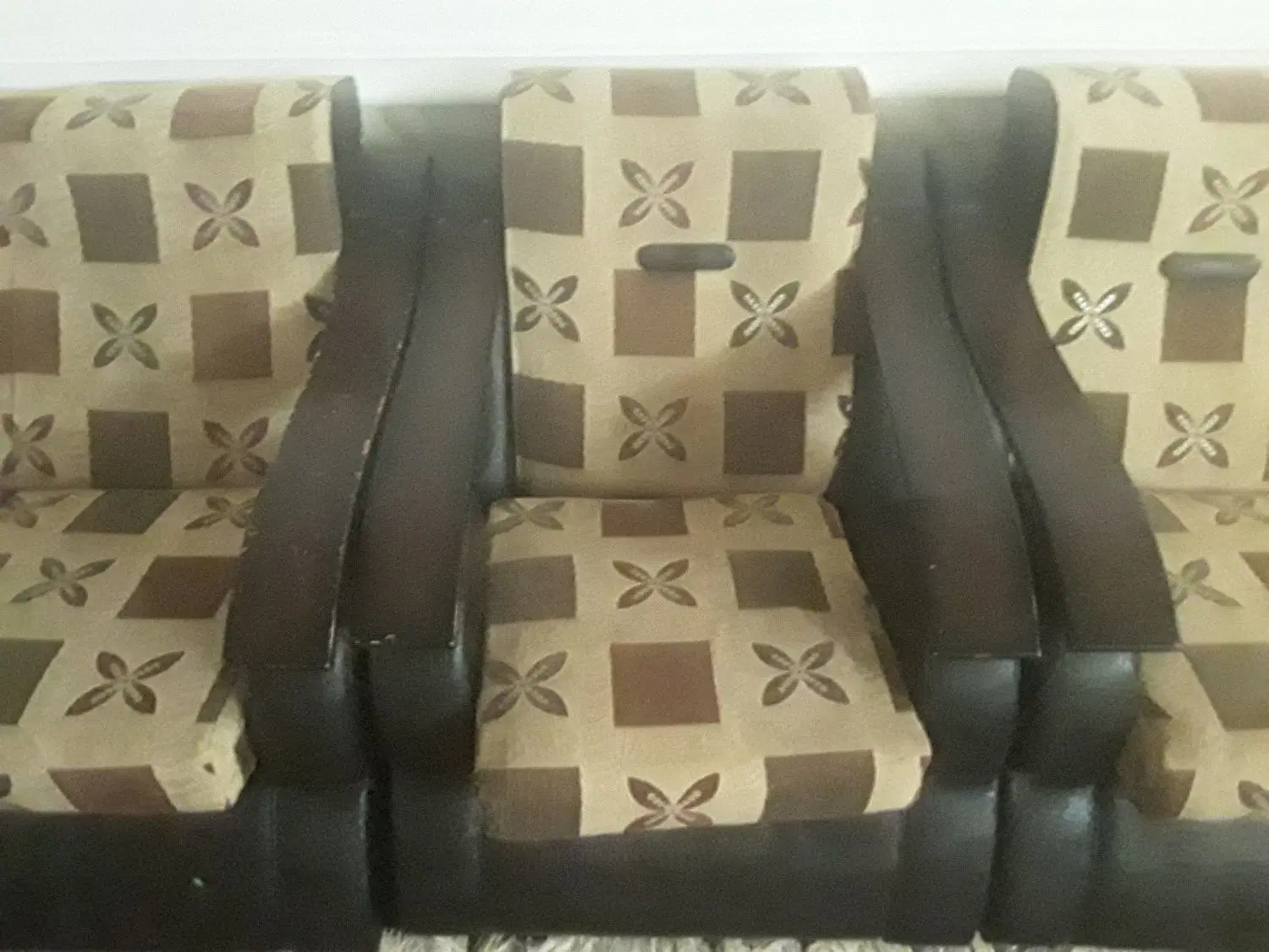 مبل|مبلمان خانگی و میز عسلی|آبپخش, |دیوار