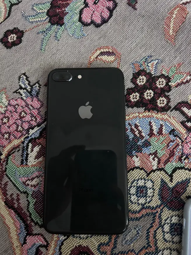 Iphone 8 plus|موبایل|بندر انزلی, تختی|دیوار