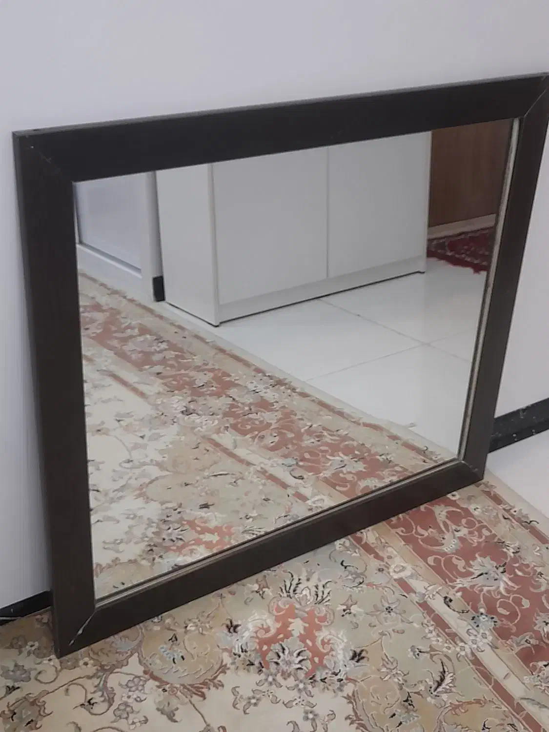 آینه|آینه|بومهن, |دیوار