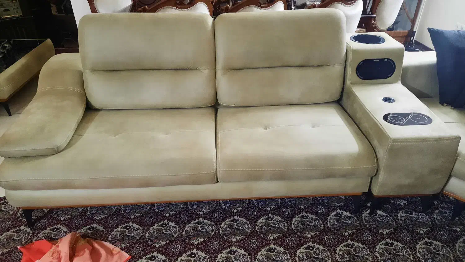 مبل راحتی|مبلمان خانگی و میز عسلی|قم, میرزائیه|دیوار