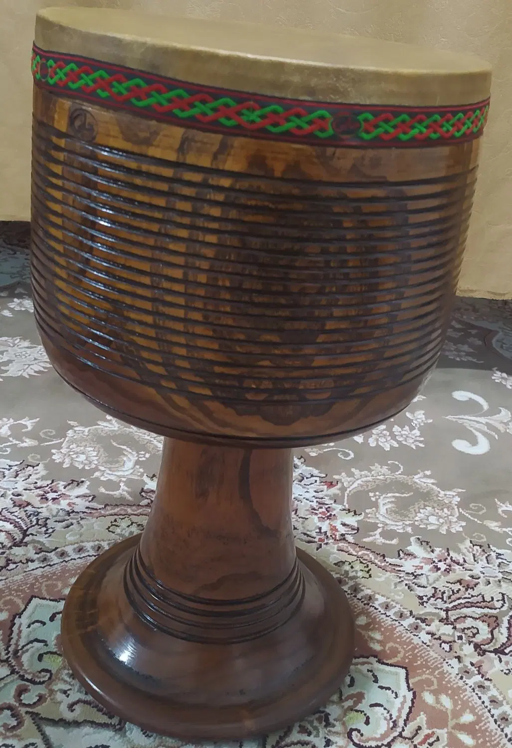 تنبک|سازهای سنتی|همدان, |دیوار