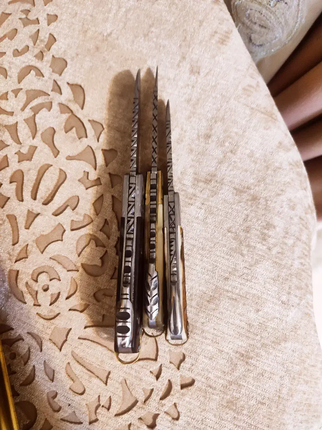 چاقو|کلکسیون اشیاء عتیقه|اصفهان, هوانیروز|دیوار