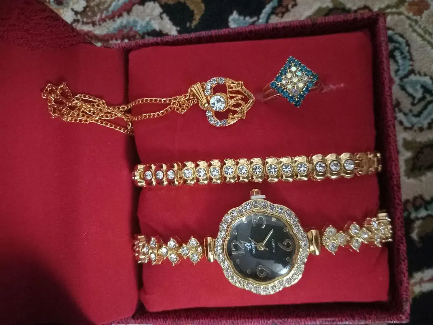 ساعت|ساعت|شیروان (خراسان), |دیوار
