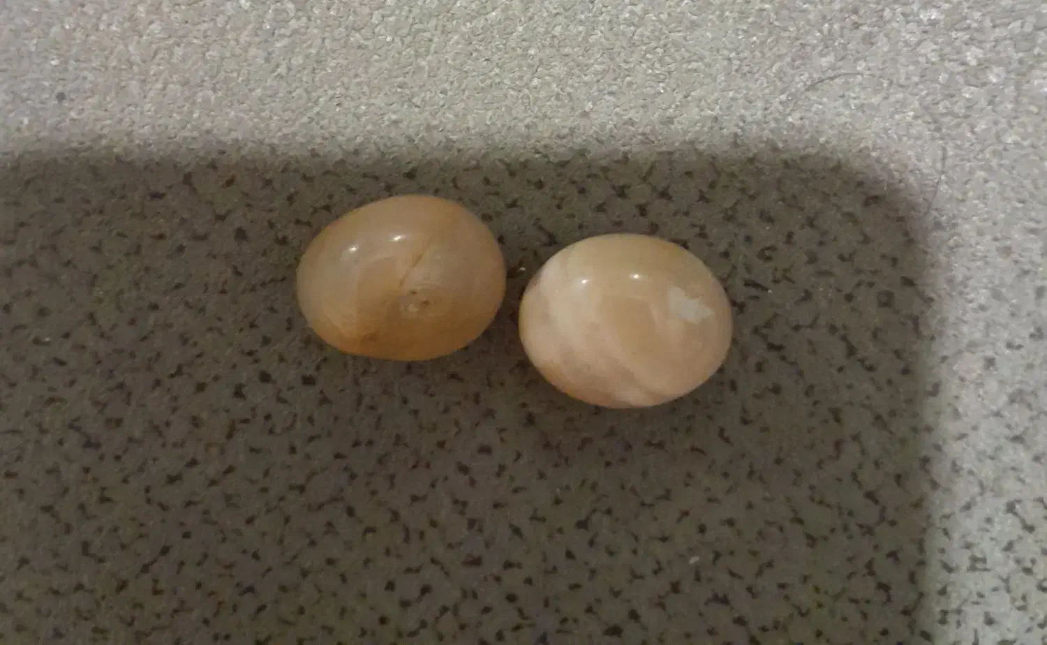 مهره نرو ماده عقیق سلیمانی بسیار قدیمی ازیمن|کلکسیون اشیاء عتیقه|اندیشه, اندیشه فاز ۱|دیوار