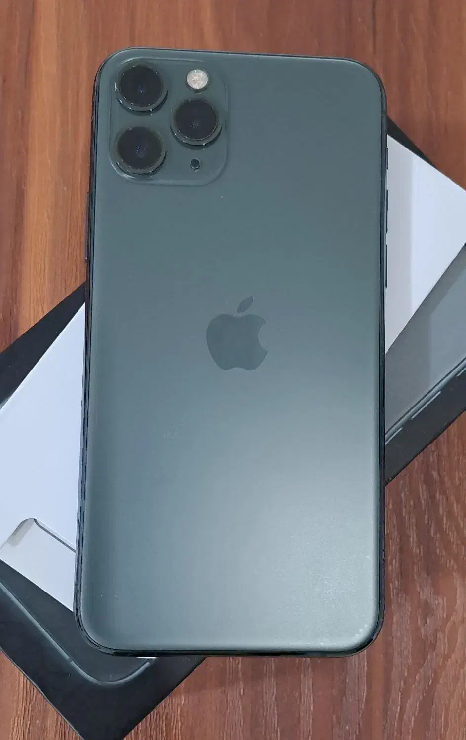 iphone 11 pro|موبایل|اندیشه, اندیشه فاز ۱|دیوار