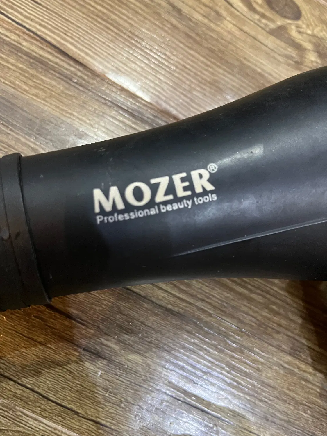 سشوارmozer|آرایشگاه و سالنهای زیبایی|رشت, سعدی (تختی)|دیوار