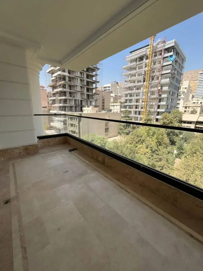 فروش ۲۶۵متر مدرن با ۲پارکینگ و تراس بزرگ