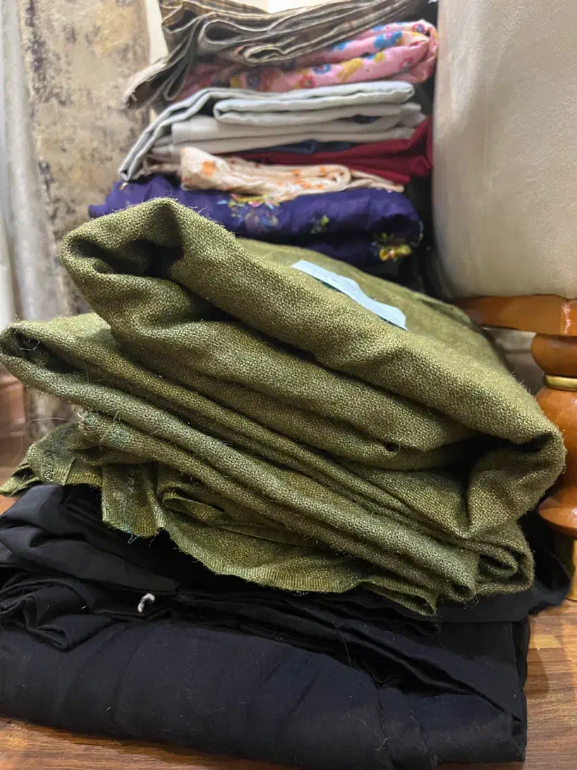 پارچه|لوازم خیاطی و بافتنی|رشت, بلوار گیلان|دیوار