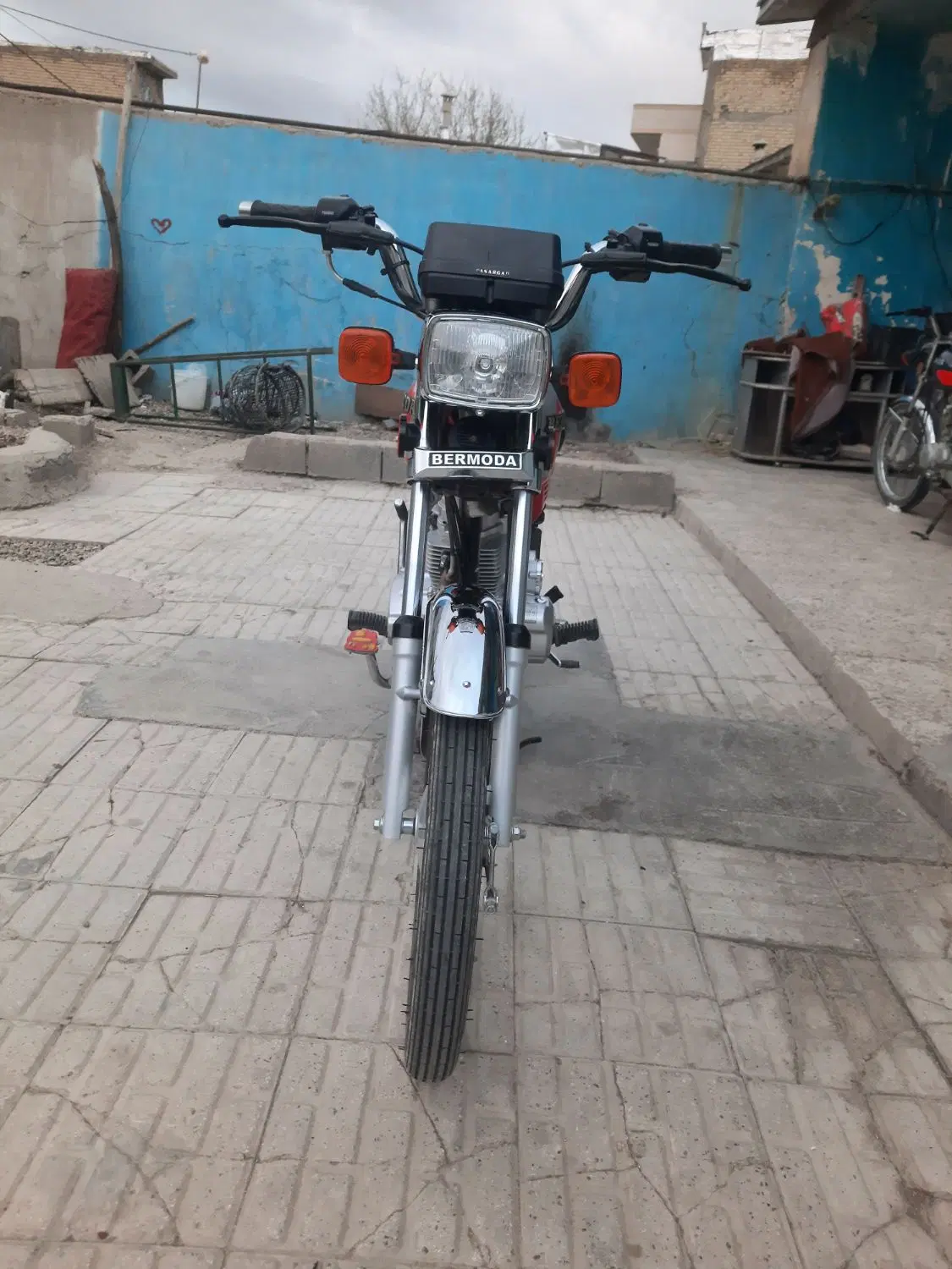موتور ۱۲۵|موتورسیکلت|ارژن, |دیوار