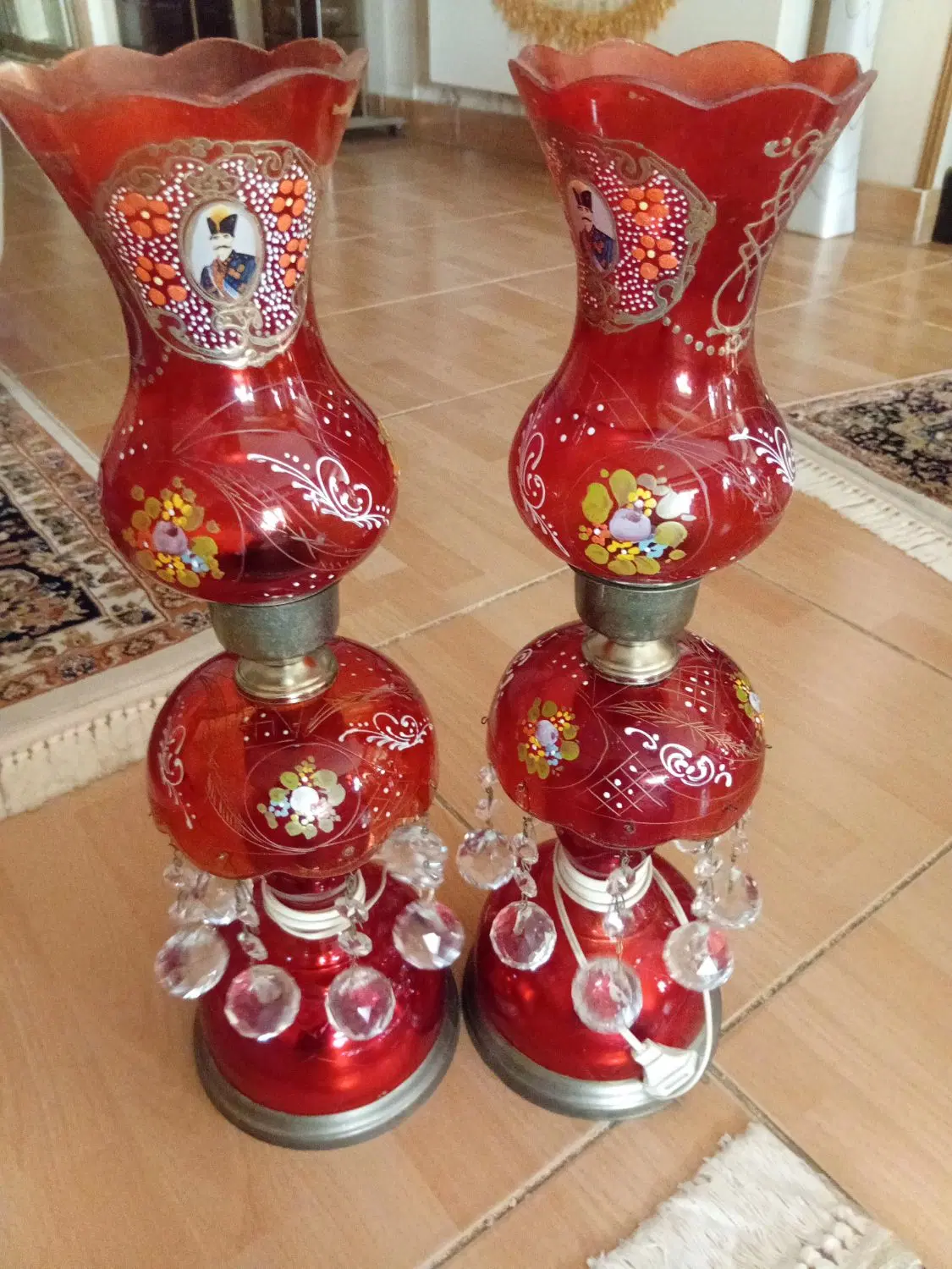شمعدون|لوستر و چراغ آویز|گرگان, |دیوار