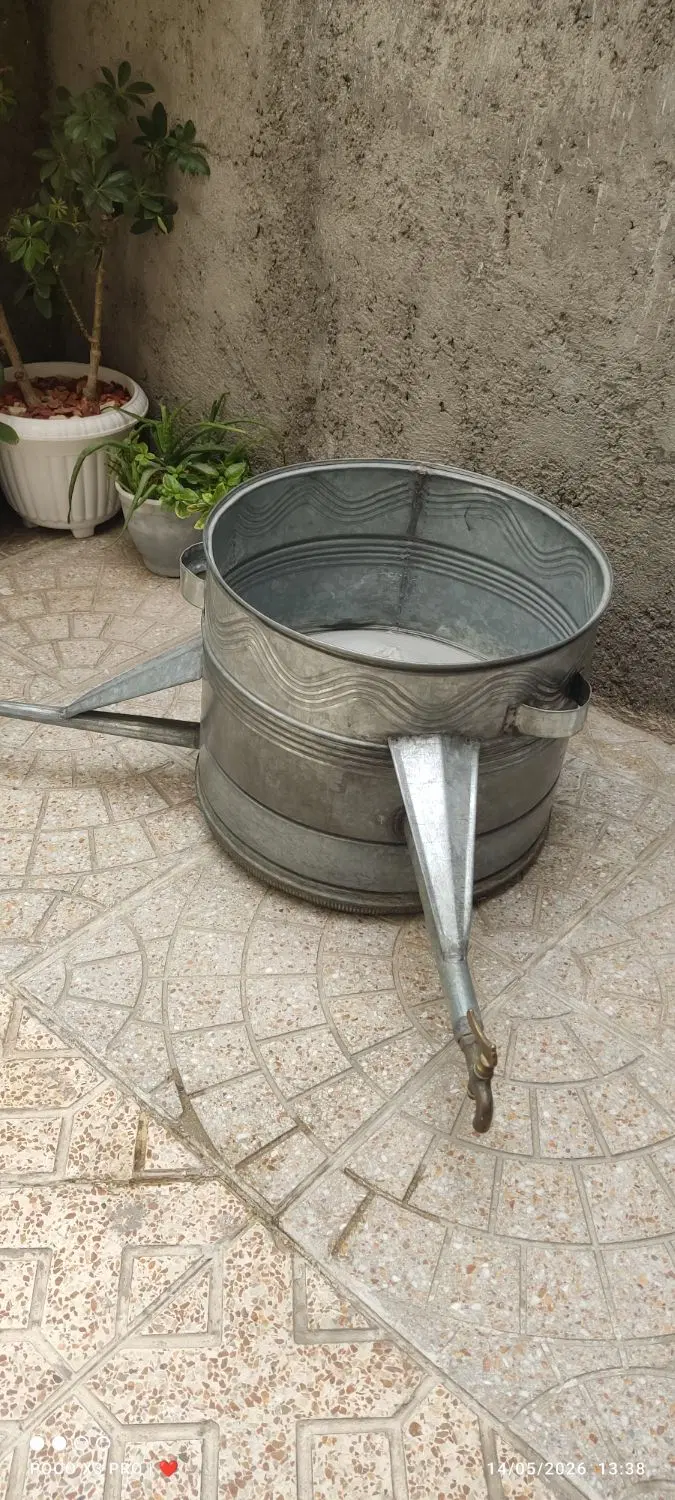 نی سالم|ظروف پخت‌وپز|ارومیه, |دیوار