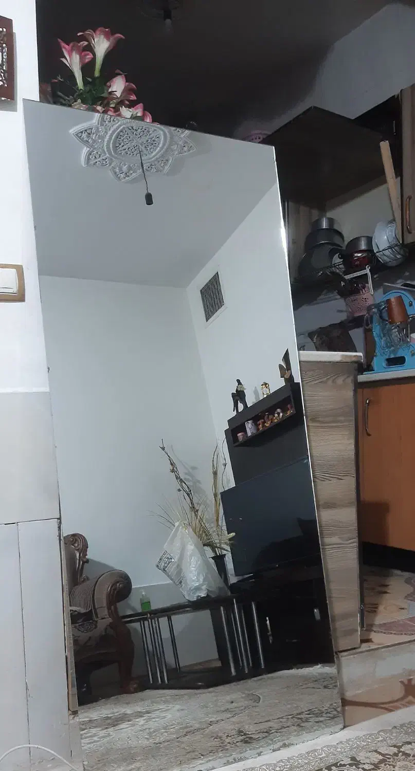 اینه قدی|آینه|شیراز, کفترک|دیوار