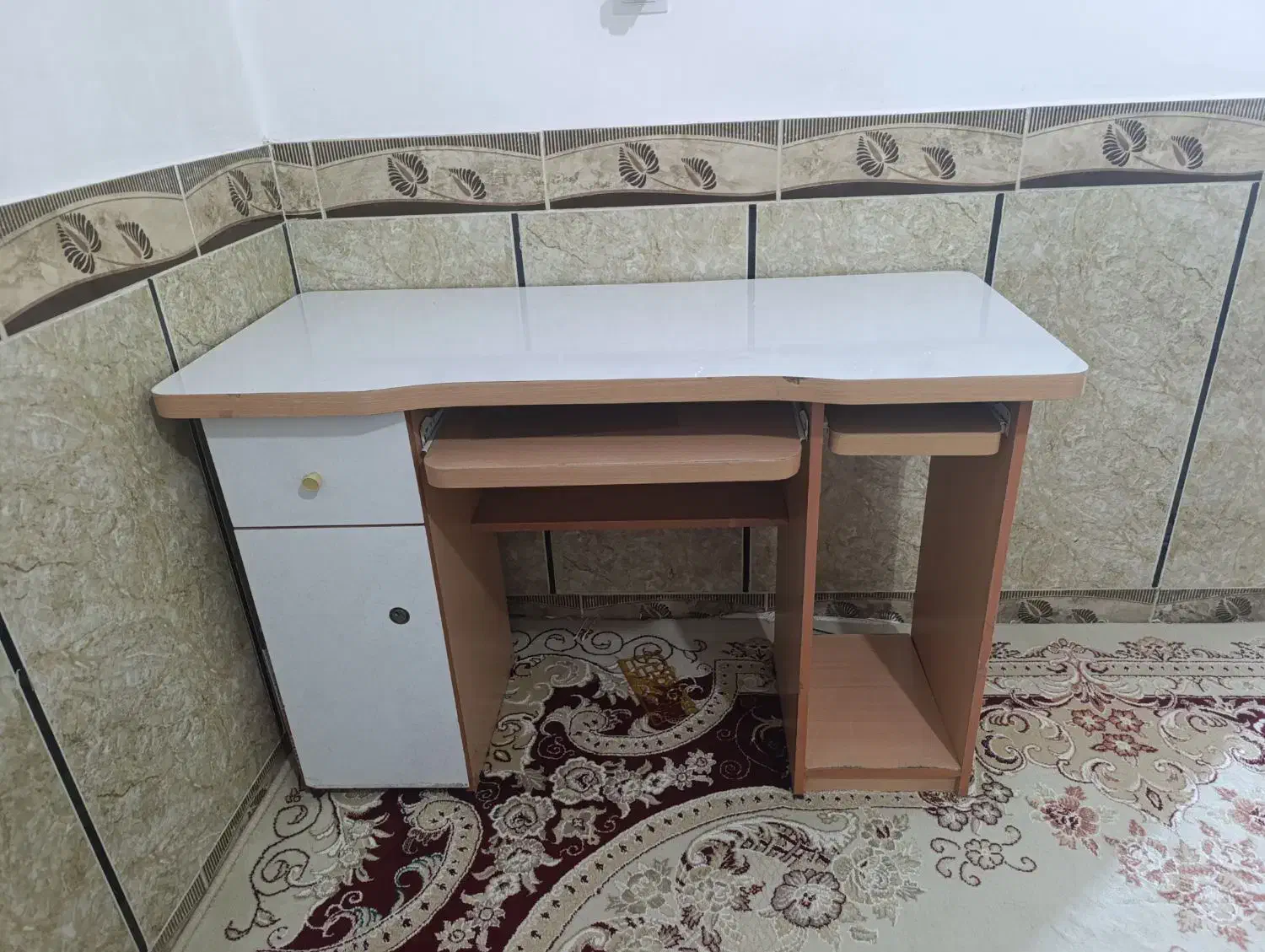میز|میز تحریر و کامپیوتر|کرمانشاه, |دیوار