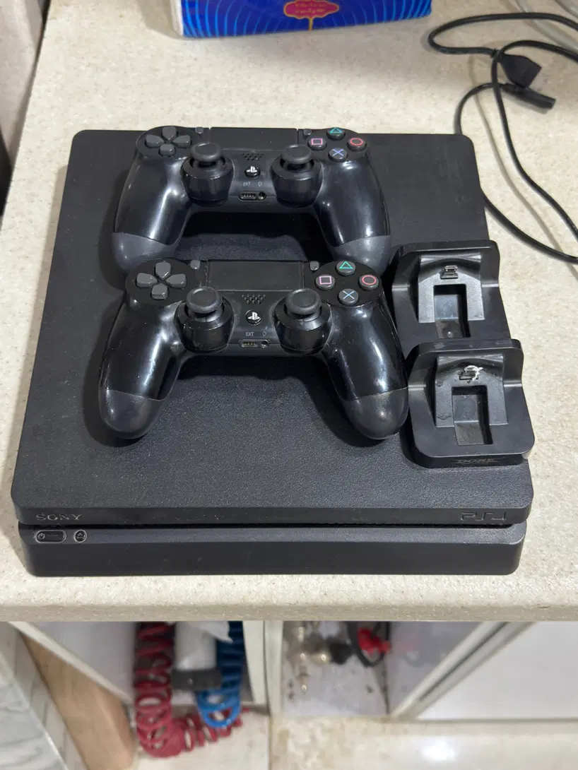 Ps4|کنسول، بازی ویدئویی و آنلاین|شیراز, شهرک فرهنگیان|دیوار