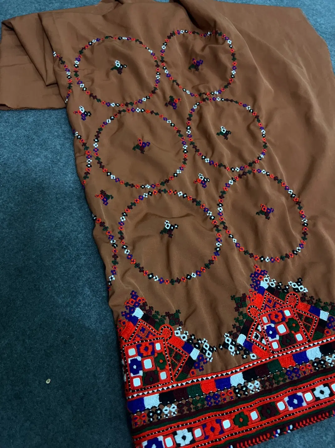 سبزو دوچ|لباس|چابهار, |دیوار