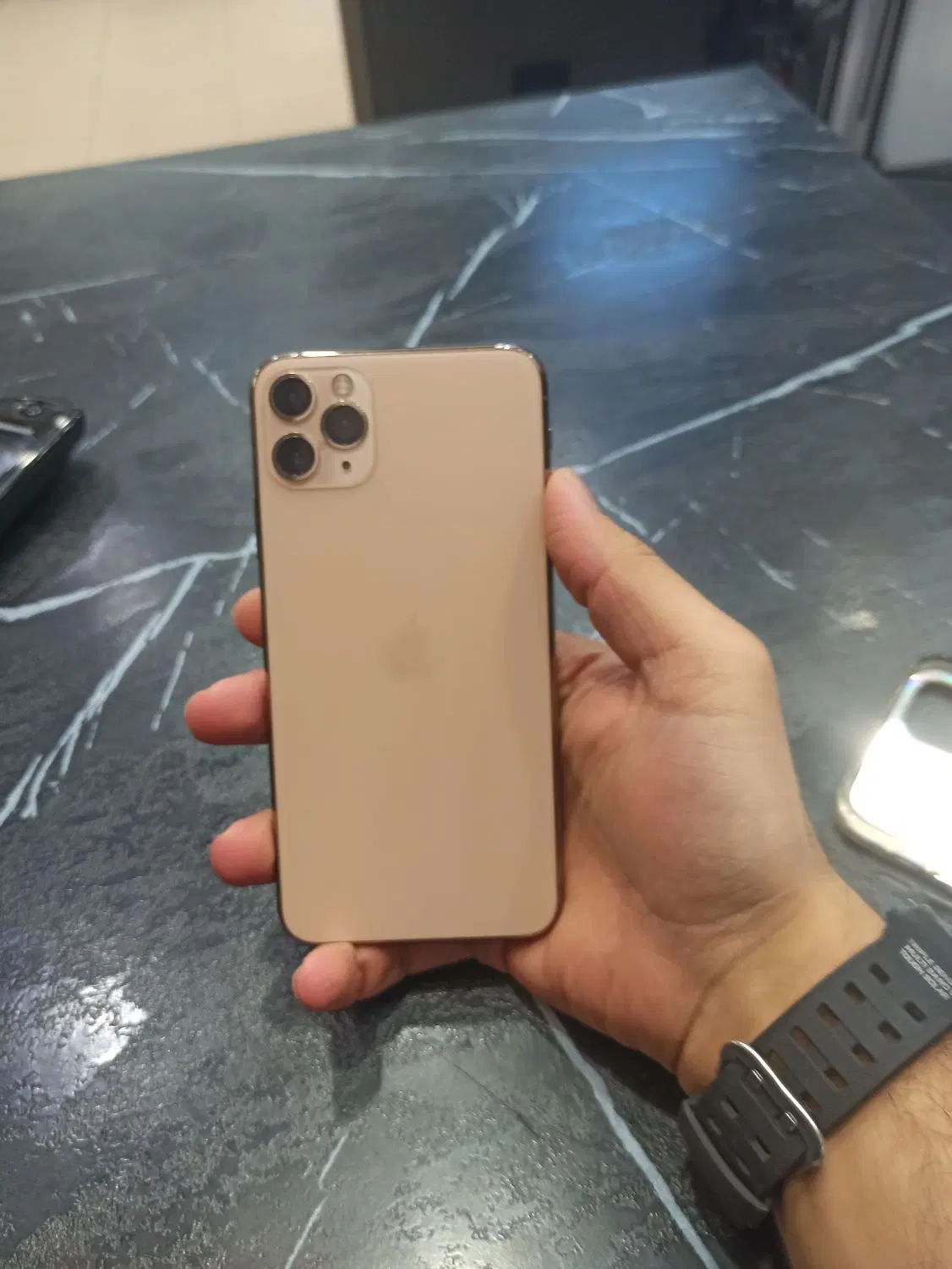 iPhone 11 Pro Max|موبایل|قم, شاه ابراهیم|دیوار