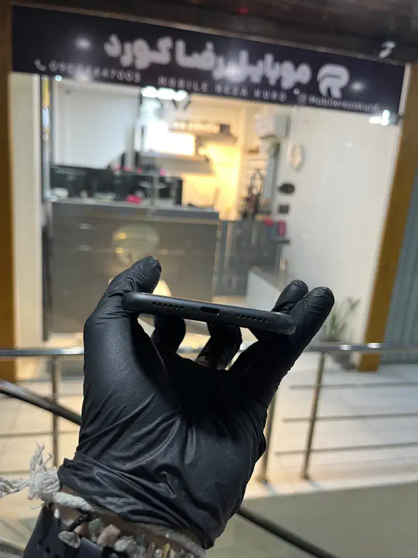 ایفون ۱۱نرمال ۱۲۸. گیگ lla رنگ مشکی d955|موبایل|اهواز, گلستان|دیوار