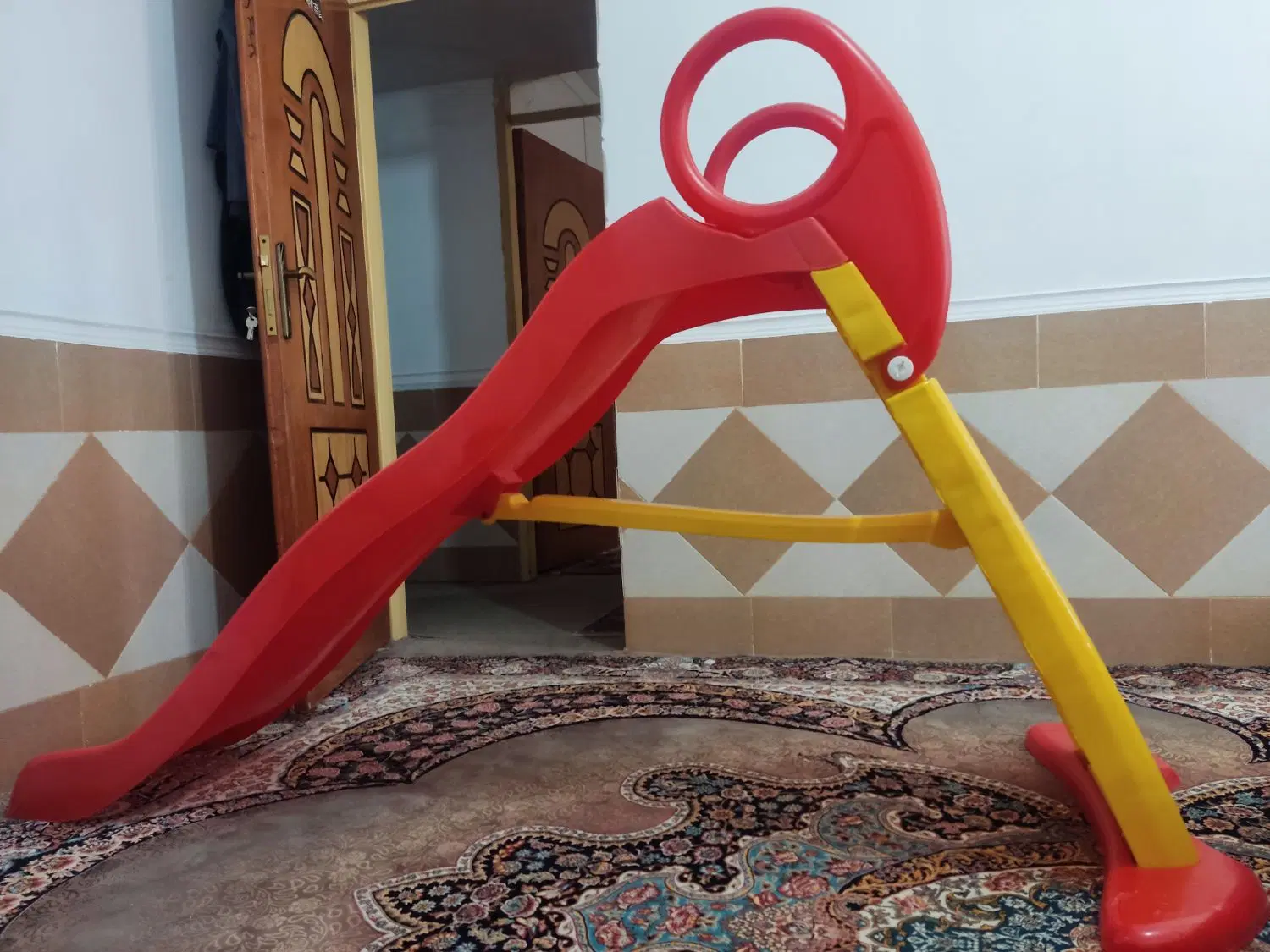 سرسره|اسباببازی|یاسوج, |دیوار