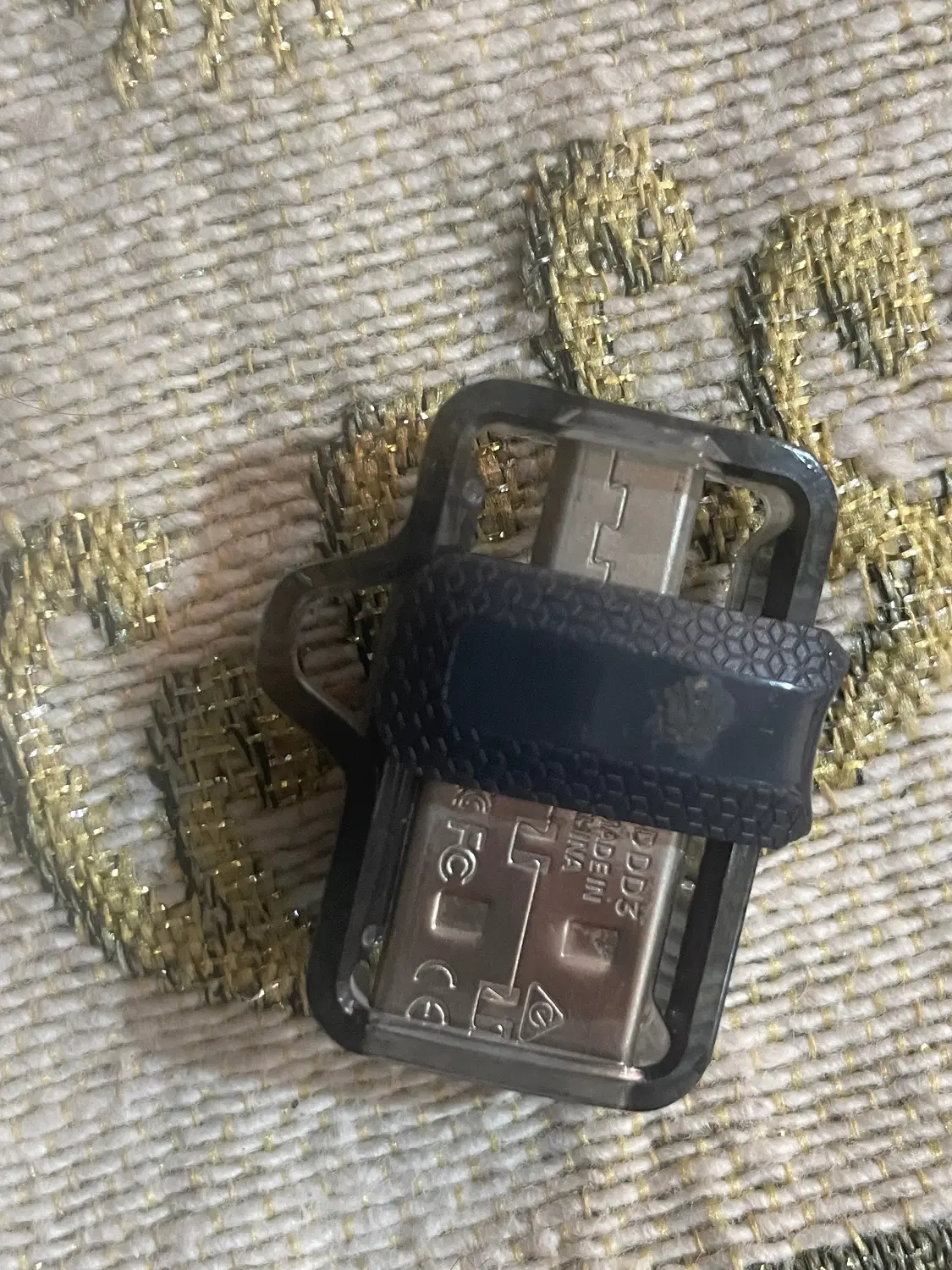 فلش sandisk|قطعات و لوازم جانبی رایانه|زاهدان, |دیوار