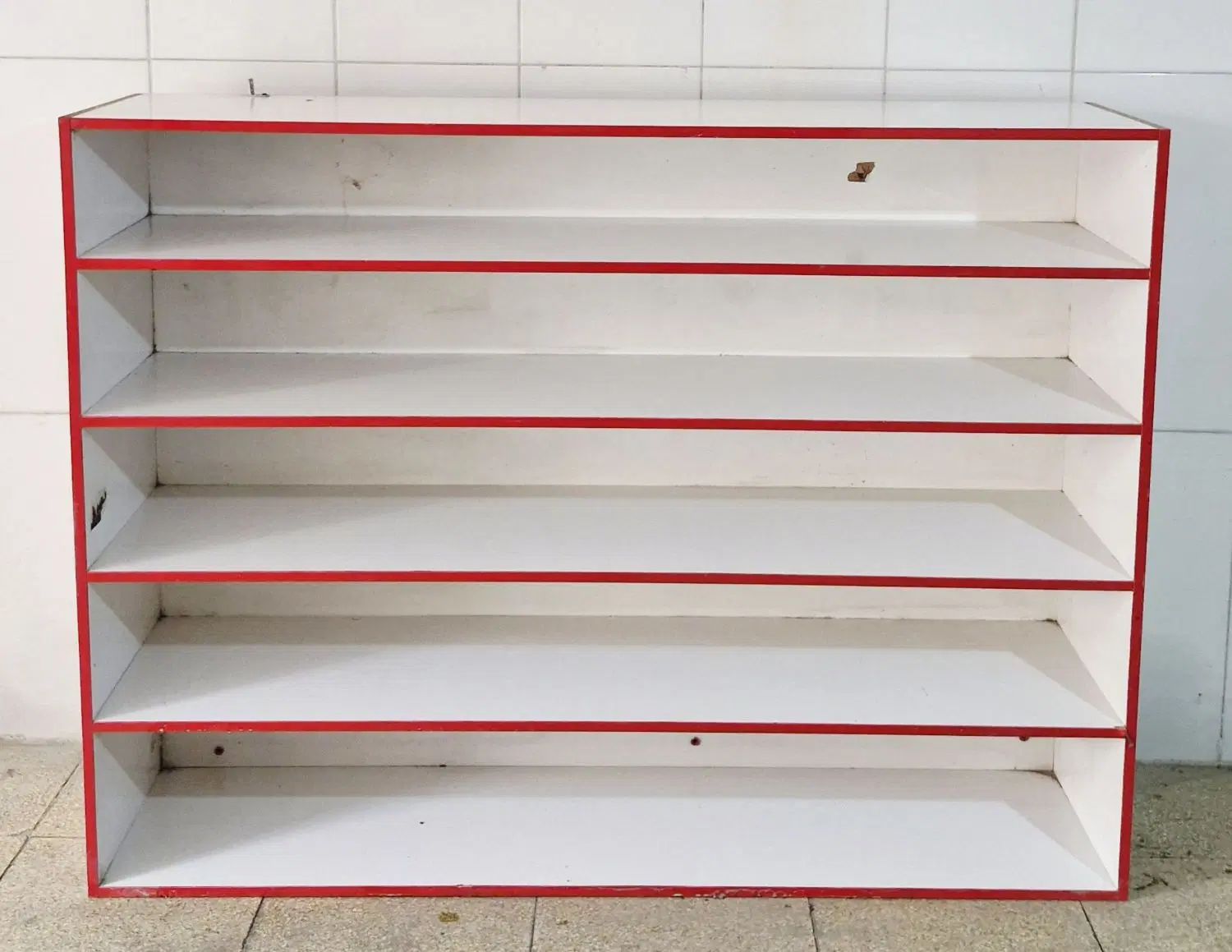 شلف mdf|کتابخانه، شلف، قفسه‌های دیواری|اصفهان, خانه اصفهان|دیوار