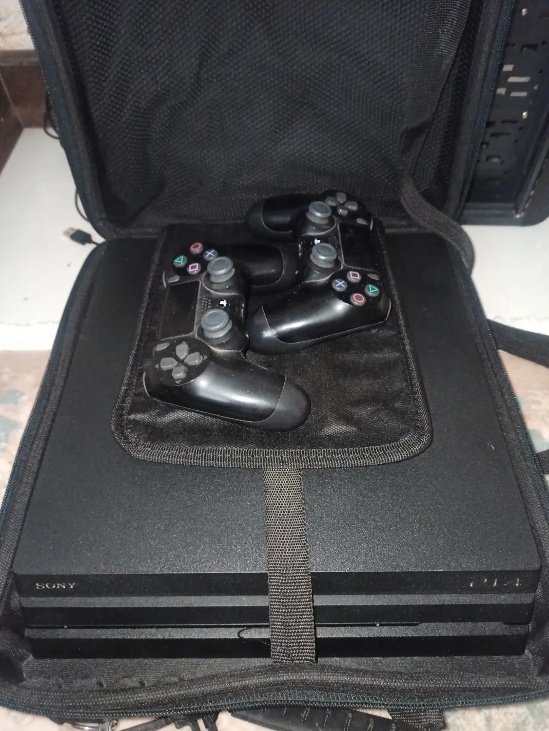 Ps4 pro|کنسول، بازی ویدئویی و آنلاین|پرند, فاز ۳|دیوار