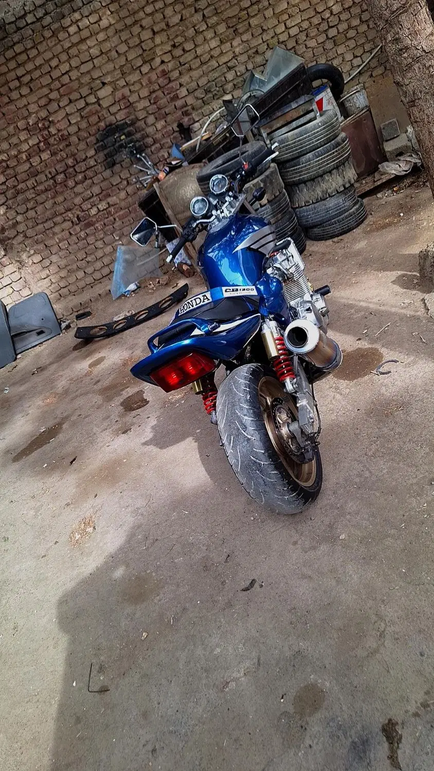 cb1300|موتورسیکلت|اصفهان, ناژوان|دیوار