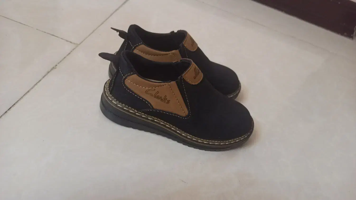 کفش|کفش و لباس بچه|بروجرد, |دیوار