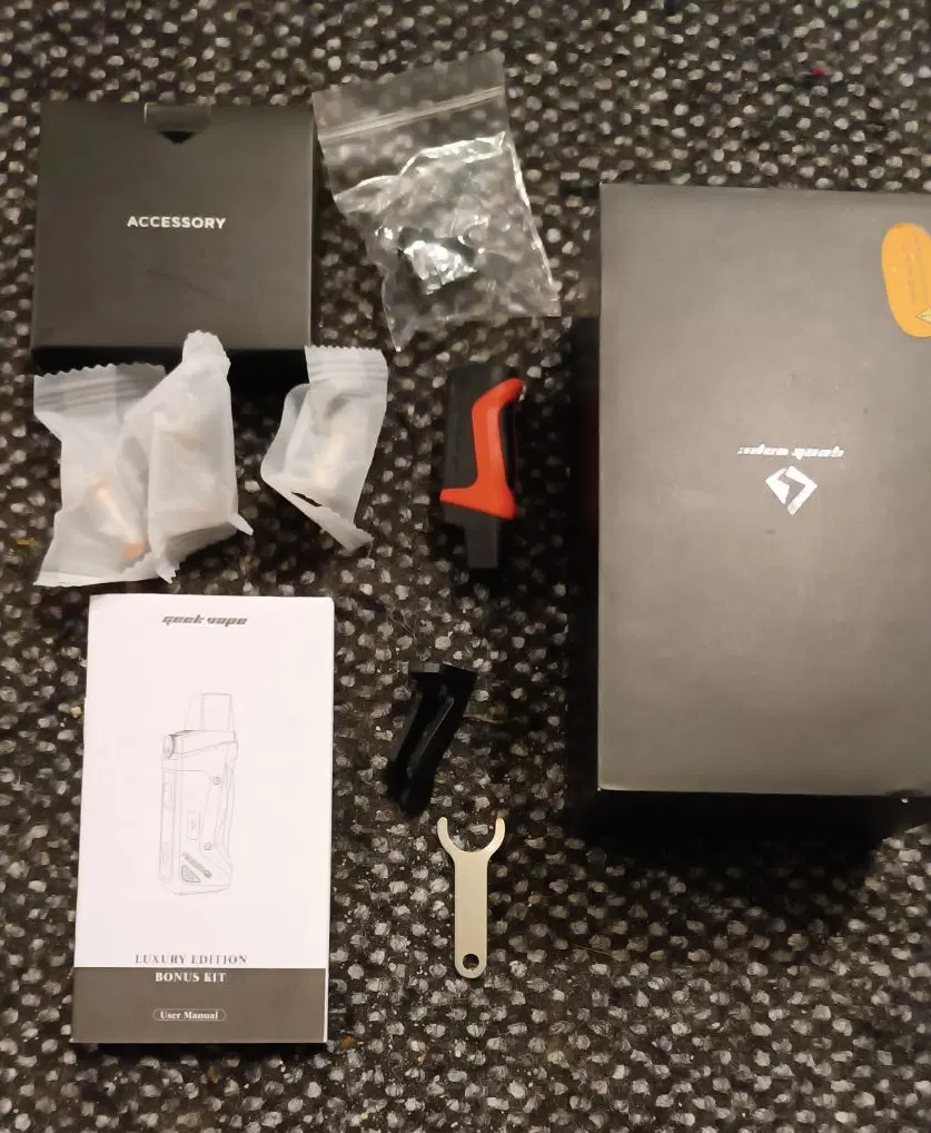 ویپ Geek vape|زیورآلات و اکسسوری|میناب, |دیوار