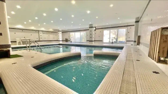 اجاره ویلا شیک کد 30|اجارهٔ کوتاه‌مدت ویلا و باغ|شاندیز, |دیوار