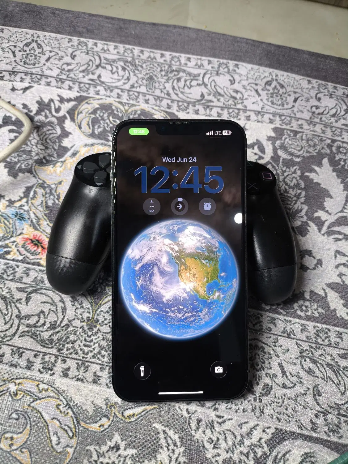 iPhone 13promax|موبایل|پرند, فاز ۶|دیوار