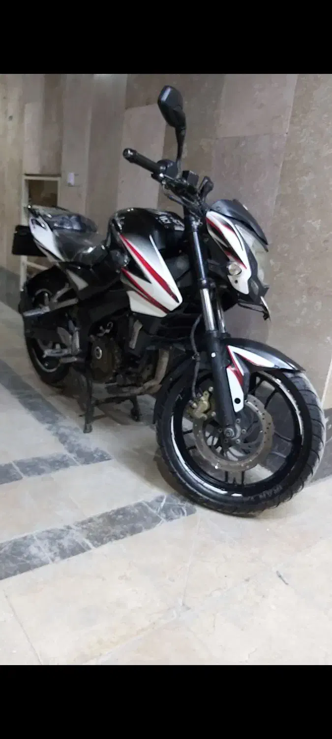 ns200 93|موتورسیکلت|تهران, بیسیم|دیوار