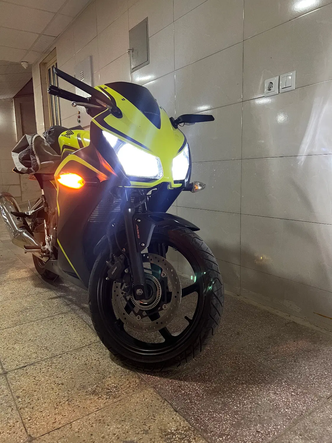 Cbr 250|موتورسیکلت|شیراز, شهرک بهشتی|دیوار
