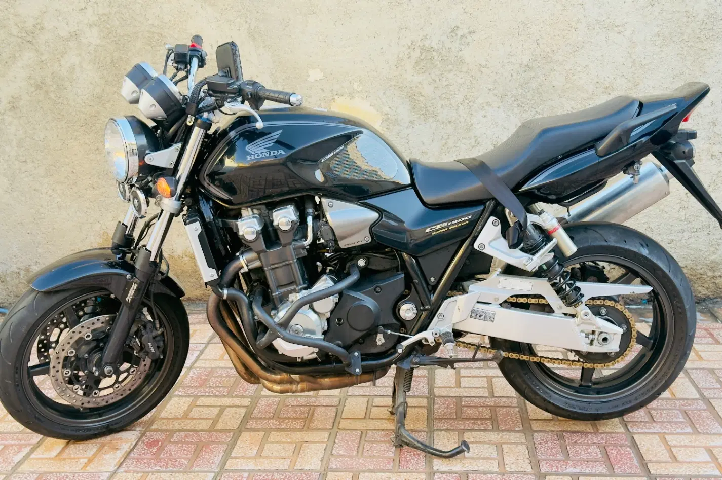 cb1300|موتورسیکلت|شیراز, صاحب الزمان|دیوار