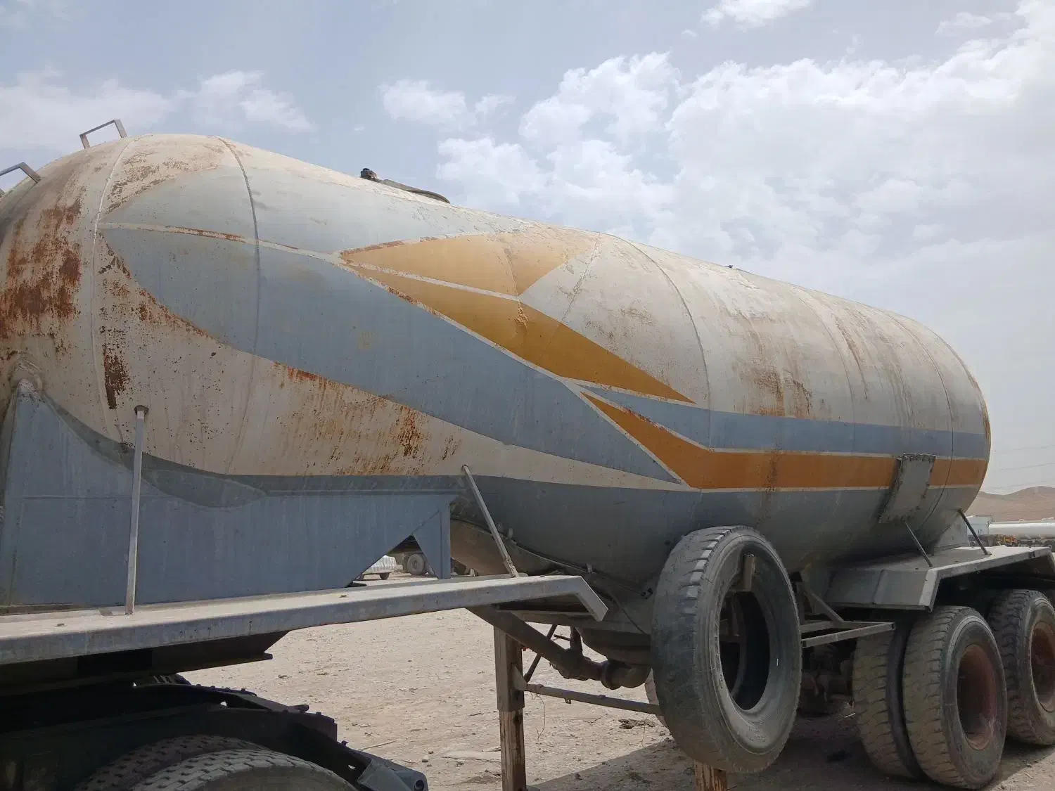 بونکر سیمان|خودرو سنگین|نظرآباد, احمد آباد|دیوار