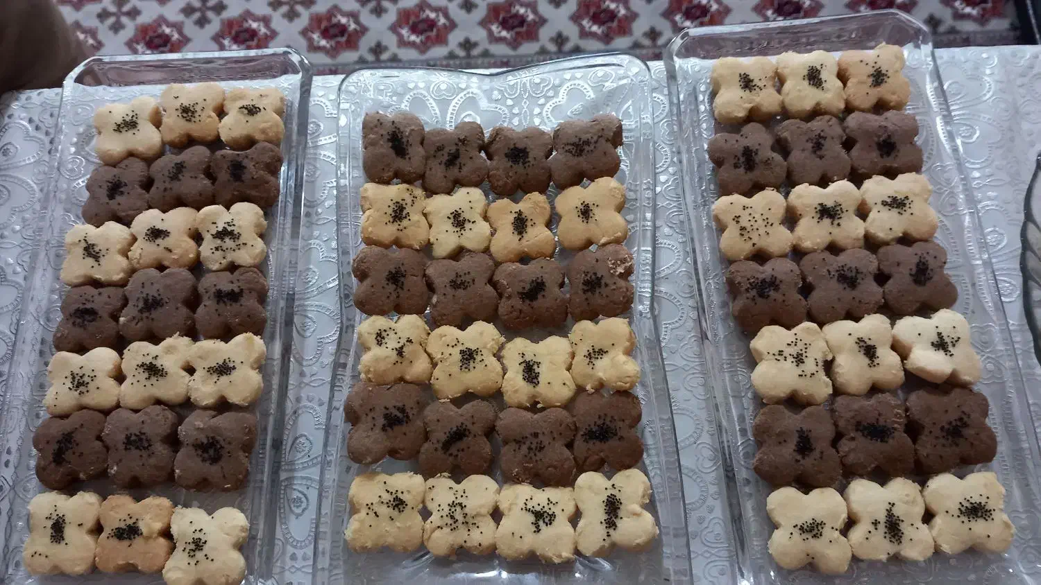 شیرینی.|خوردنی و آشامیدنی|سیمین شهر, |دیوار