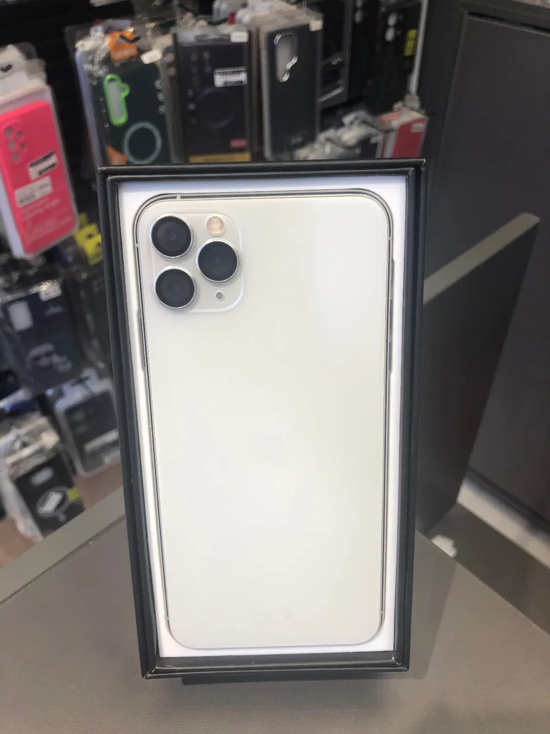 iphone11 promax|موبایل|شاندرمن, |دیوار