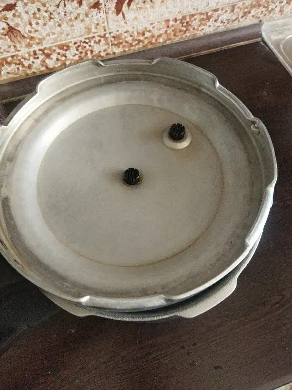 زود پز|ظروف پخت‌وپز|چهارباغ, |دیوار