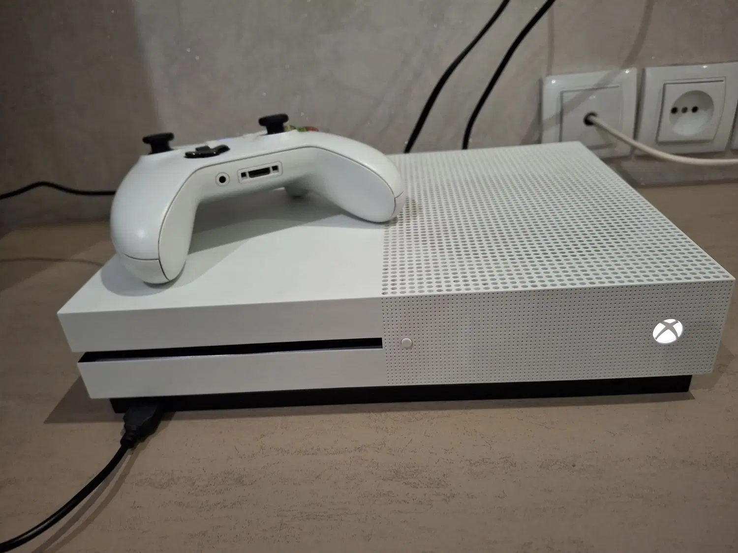 xbox one s 1tb|کنسول، بازی ویدئویی و آنلاین|تبریز, |دیوار