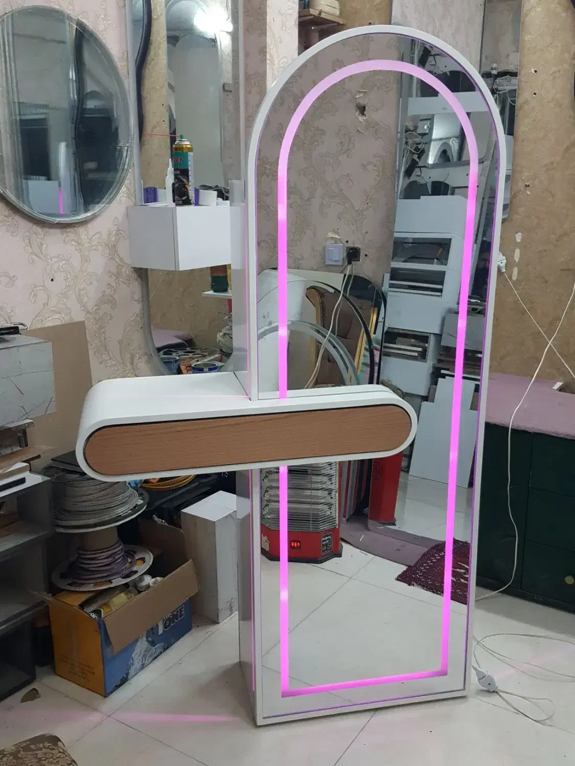 آینه|آینه|مشهد, یاس|دیوار