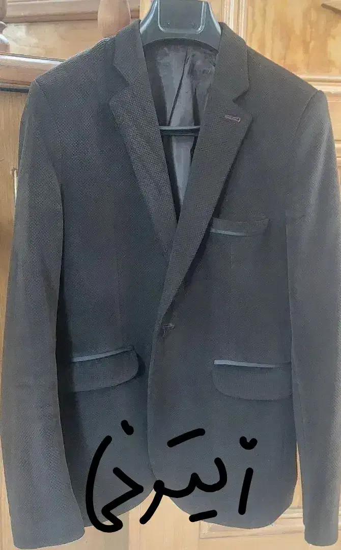 ۶ دست کت|لباس|رشت, شهرک قدس|دیوار