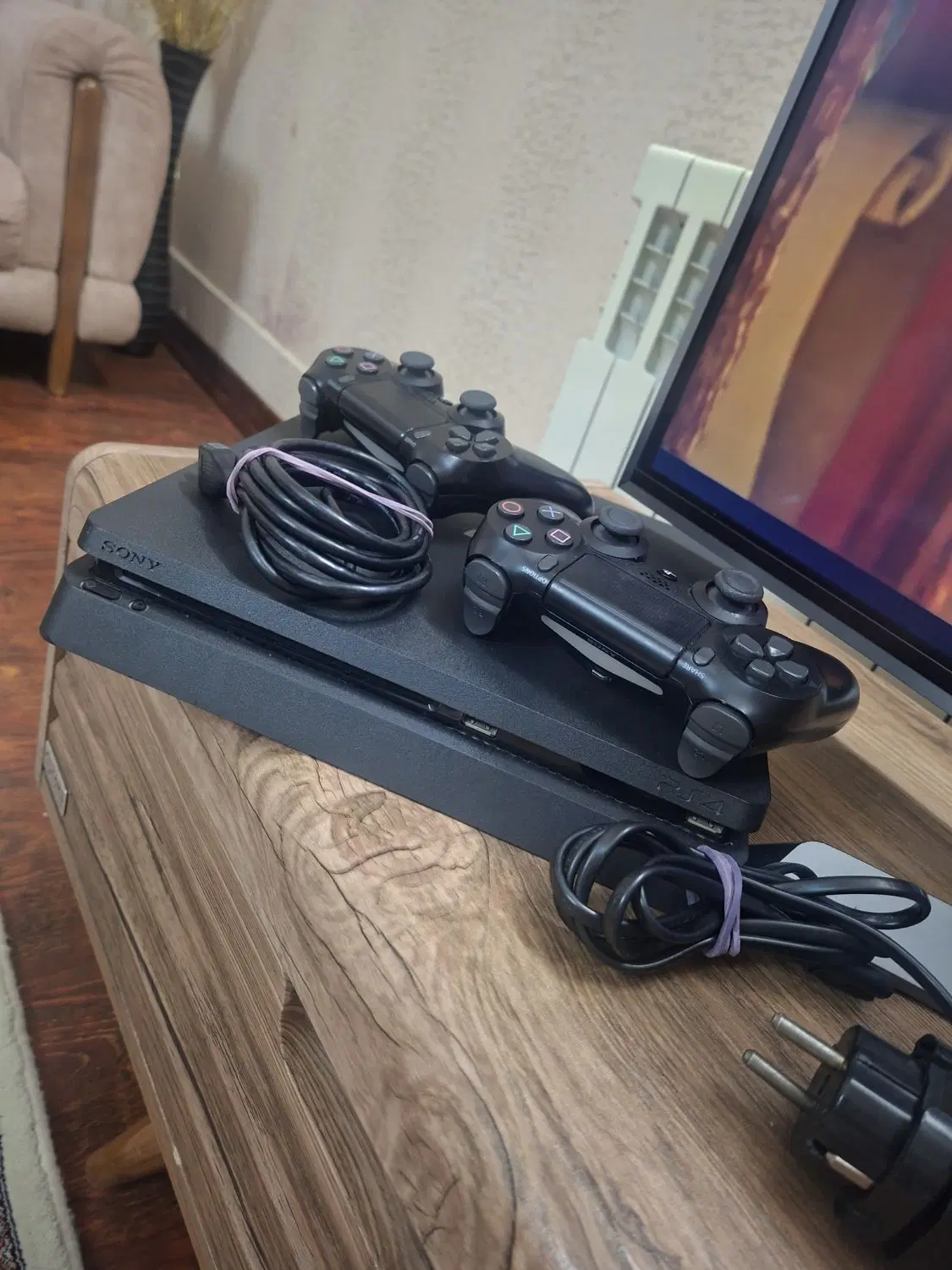 ps4slim|کنسول، بازی ویدئویی و آنلاین|قم, بنیاد|دیوار