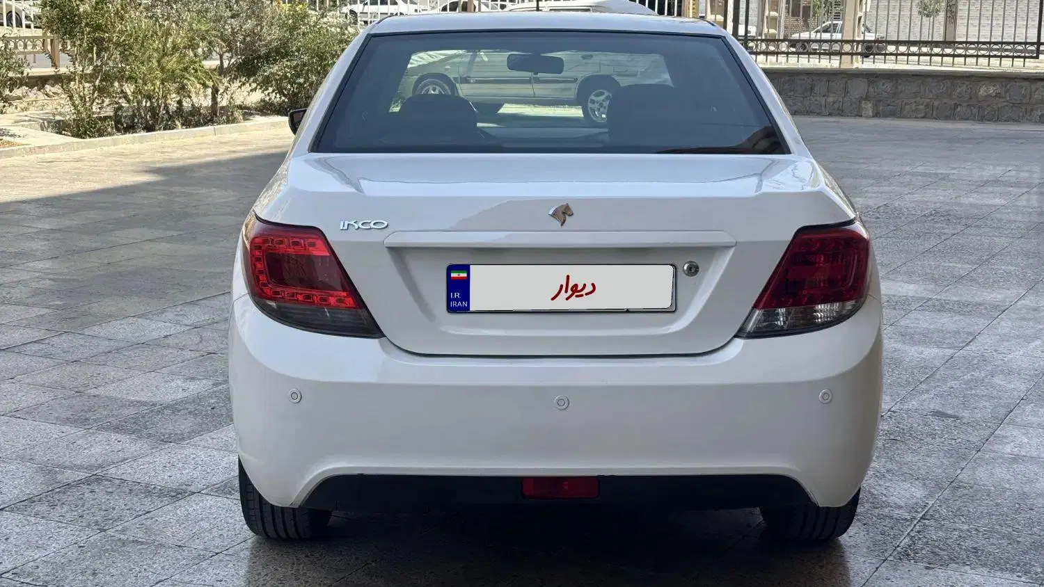 دنا|خودرو سواری و وانت|خمینیشهر, |دیوار