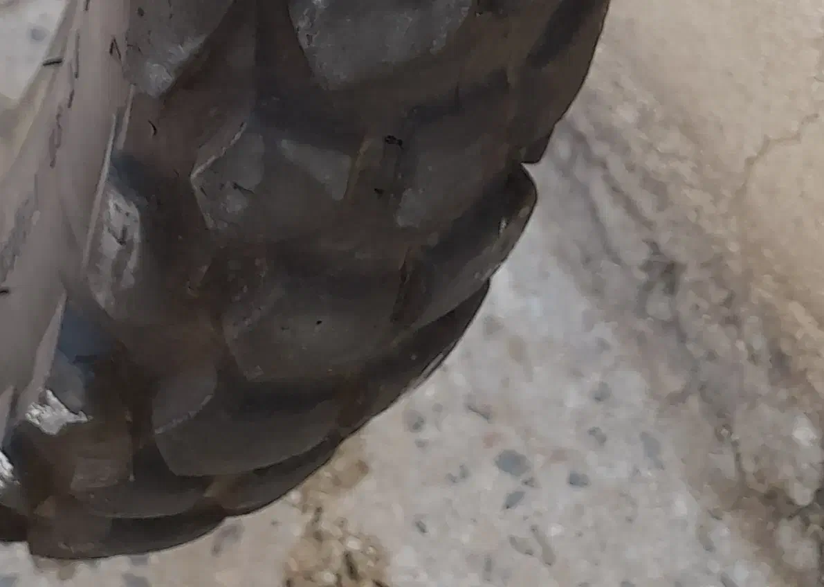 لاستیک تریل|قطعات یدکی و لوازم جانبی|تهران, پرستار|دیوار