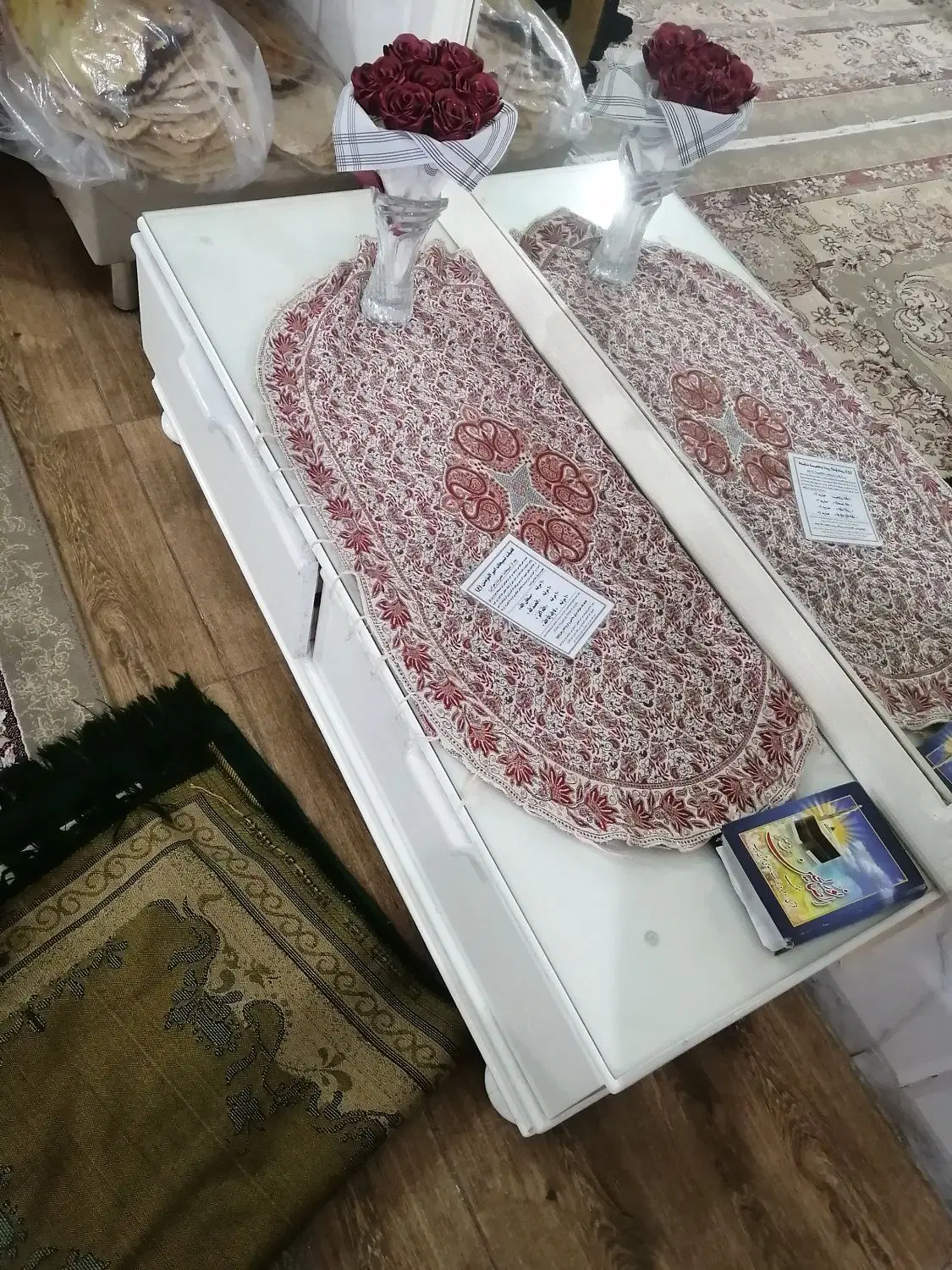 اینه قدی|آینه|نیشابور, گنبد سبز|دیوار
