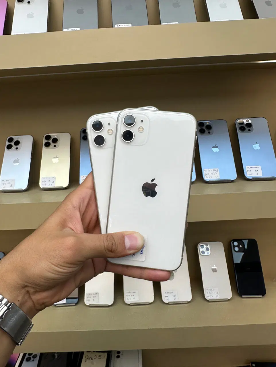 iphone 11 normal 128|موبایل|قم, زنبیل آباد|دیوار