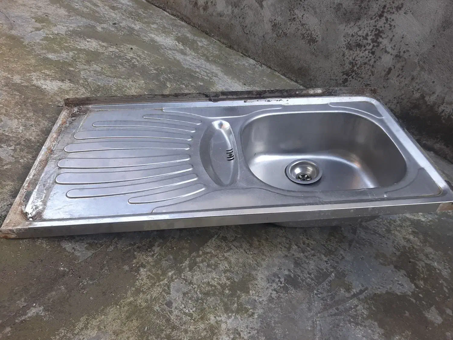 سینک استیل|آب‌چکان و نظم‌دهنده ظروف|رشت, استقامت ۱|دیوار