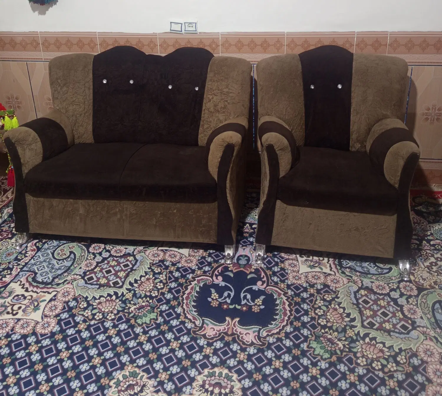 مبل|مبلمان خانگی و میز عسلی|لردگان, |دیوار